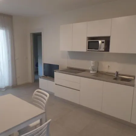 Apartment Two-bedroom Flat In A With Shared Pool