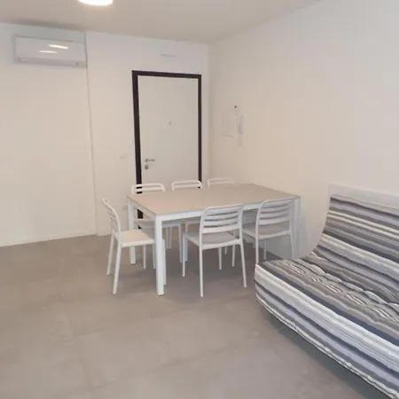 Two-bedroom Flat In A With Shared Pool Bibione