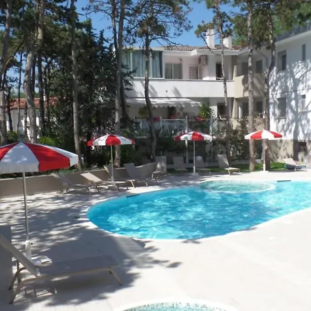 Apartment Two-bedroom Flat In A With Shared Pool